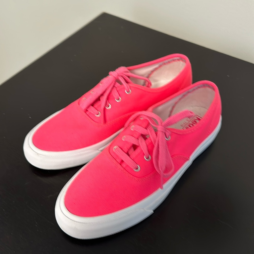 Keds 7.5 bright pink sneaker